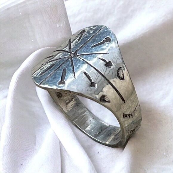 Handmade Womens Sterling Silver .925 Abstract Geometric Hammered Ring Sz 8.5 - Picture 7 of 9